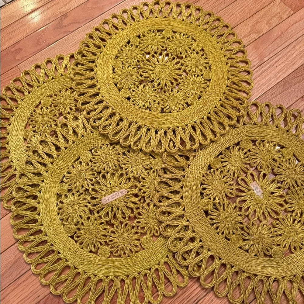 Set of Four VTG Green Crochet Raffia Chartreuse Placemats